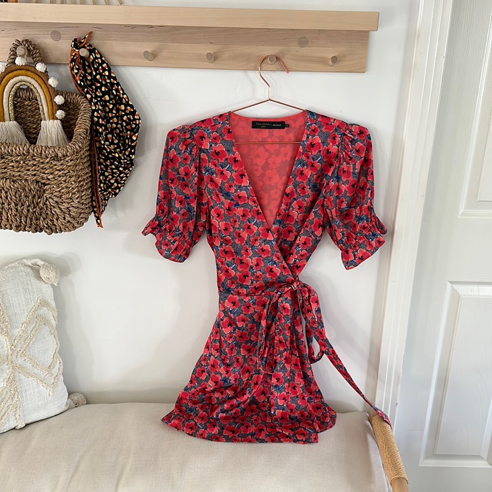 House of Harlow Aja Mini Dress in Red Poppy Floral s. Medium
